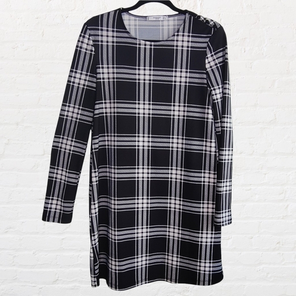 Mango black and white checkered plaid dress with buttons on shoulders - Picture 2 of 8